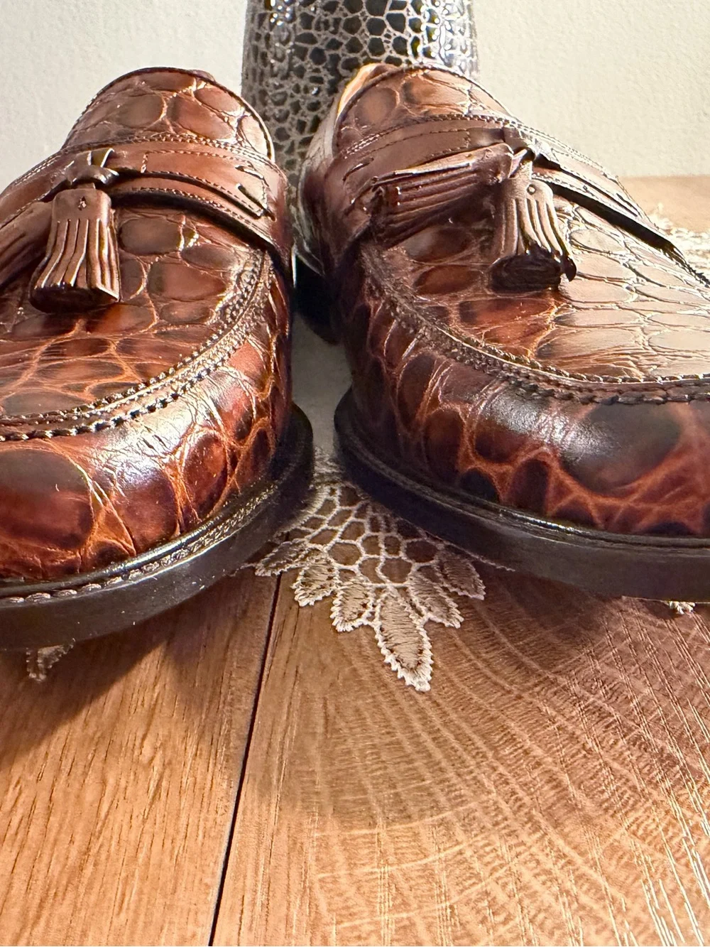 Men’s Johnston & Murphy Leather Tassel Loafers Croc Pattern 9.5 M made in Italy
